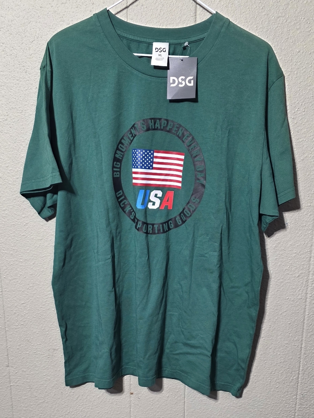 NWT Men's Dick's Sporting Goods T-shirt Sz XL (Lot 1)